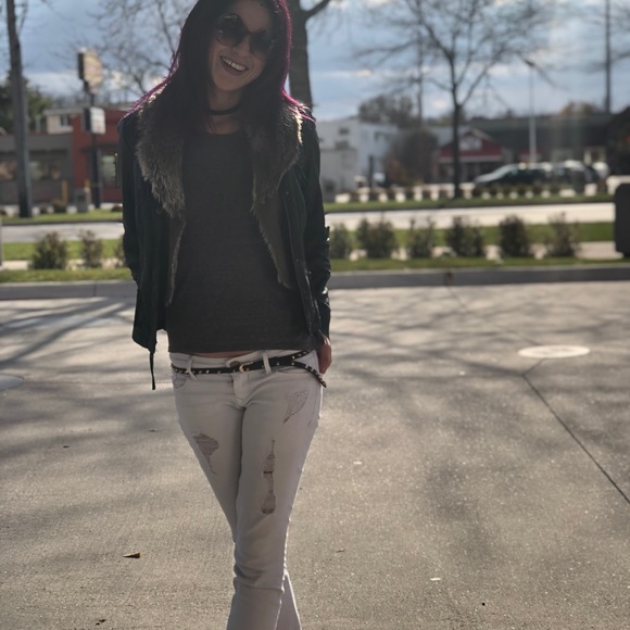 Meet your Posher, Natalie - Picture 5 of 12